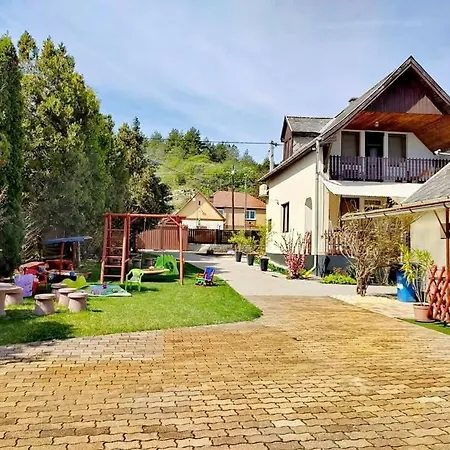 Maja Anna Vendeghaz Ferienhaus
